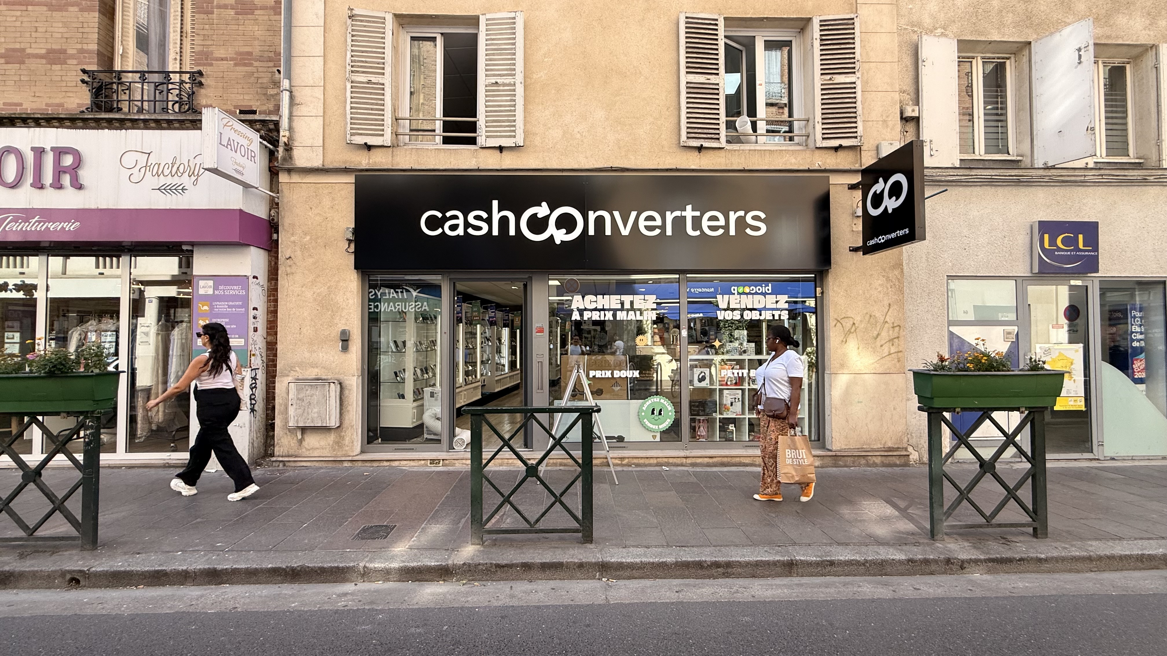 Photo du magasin Cash Converters Nanterre