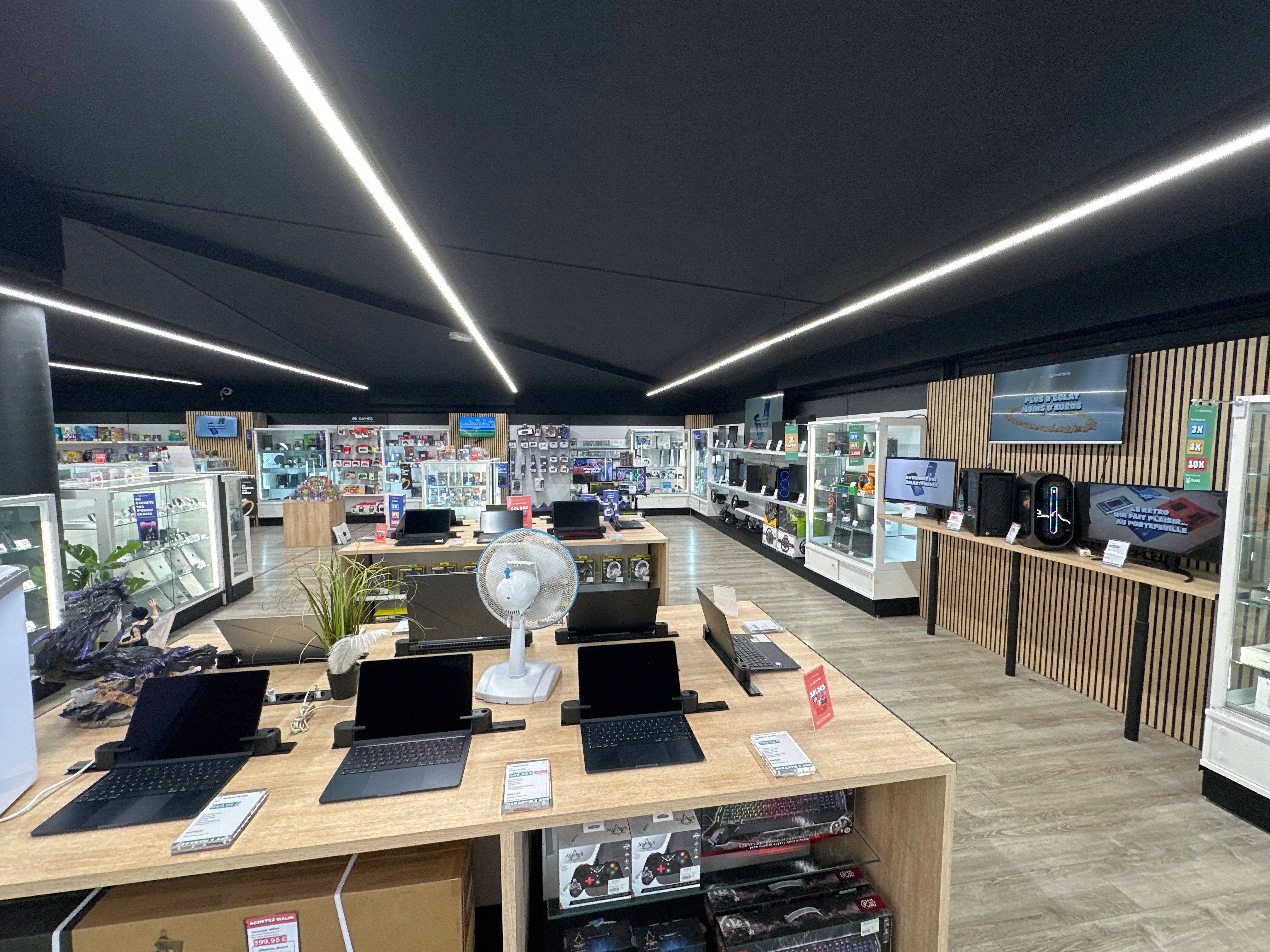 Photo du magasin Cash Converters La Chapelle Saint Aubin